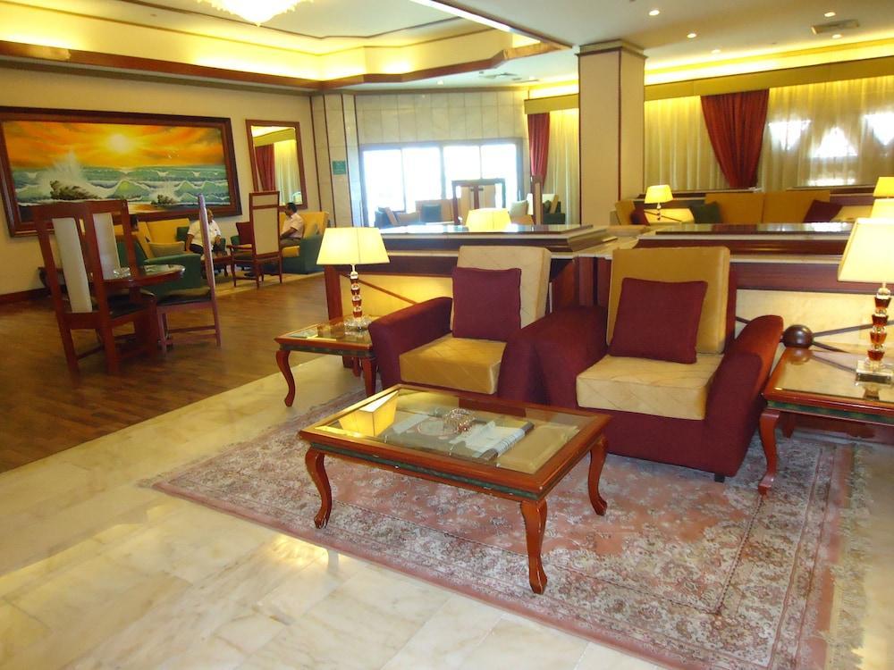 Jeddah Grand Hotel Экстерьер фото