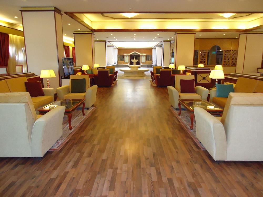 Jeddah Grand Hotel Экстерьер фото